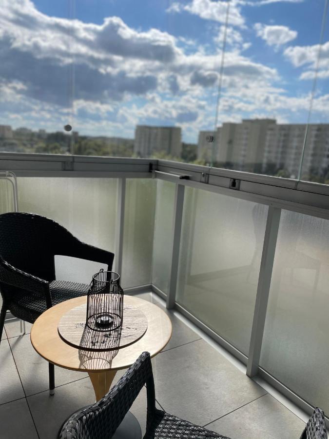 Apartament Metro Sluzew Варшава Екстериор снимка